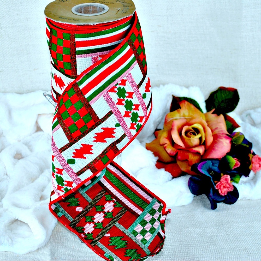 NWT red green and white wired ribbon